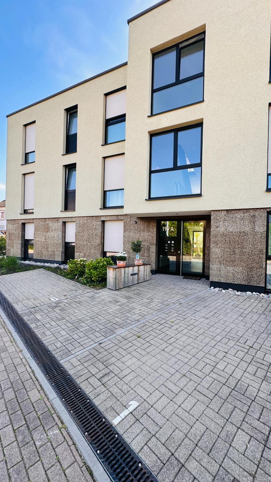 Amao-Sepia I 86Qm I King-Size Beds I Netflix I Privat Balcony I Free Parking I Near Europapark Apartment Rheinhausen Bagian luar foto