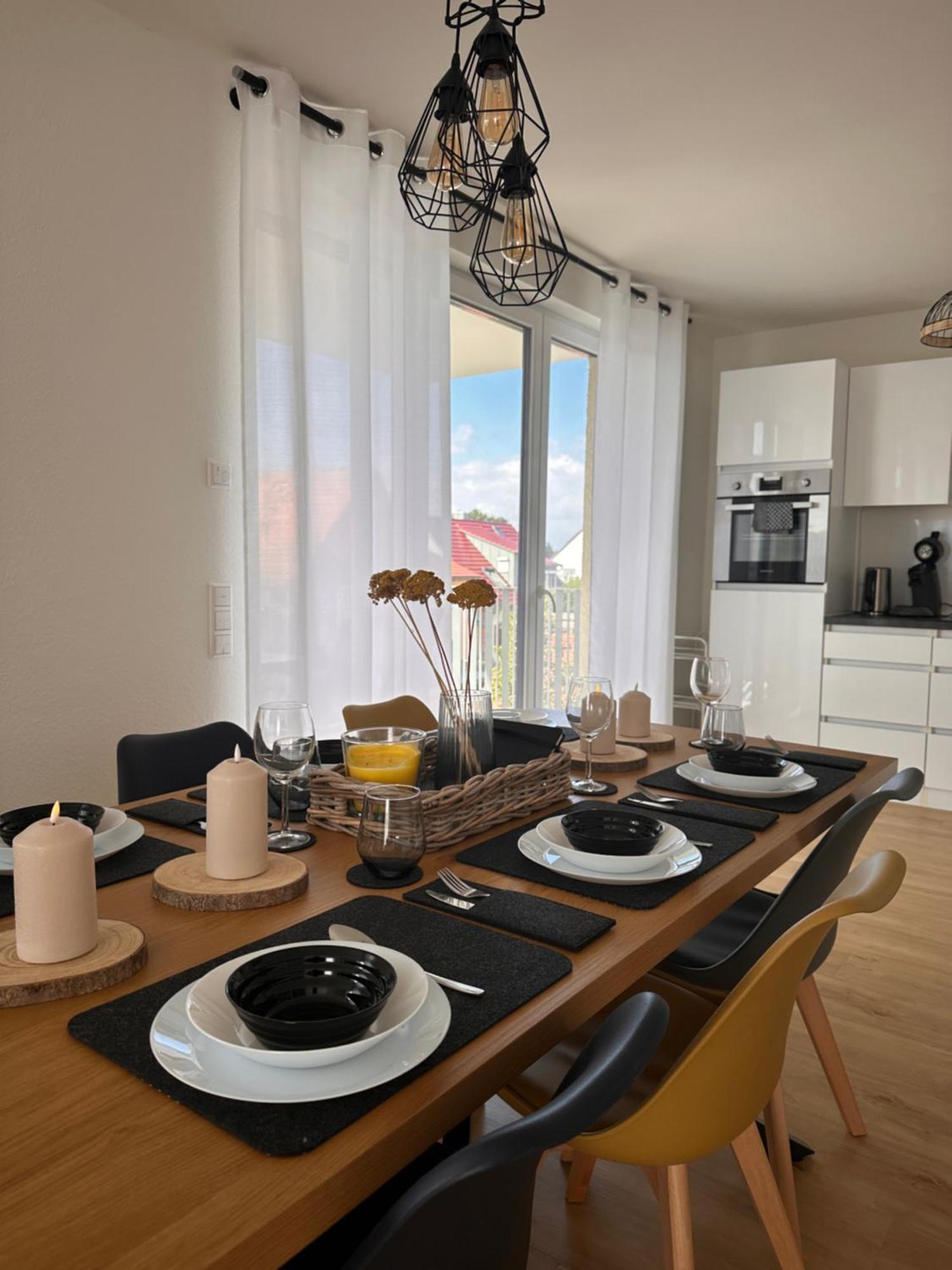 Amao-Sepia I 86Qm I King-Size Beds I Netflix I Privat Balcony I Free Parking I Near Europapark Apartment Rheinhausen Bagian luar foto
