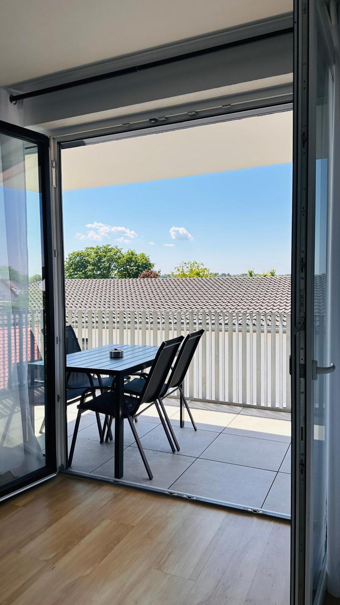 Amao-Sepia I 86Qm I King-Size Beds I Netflix I Privat Balcony I Free Parking I Near Europapark Apartment Rheinhausen Bagian luar foto